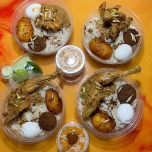 💝 Biriyani set Menu – 3 

🍚 পোলাও

🍗 চিকেন রোস্ট

🍢 চিকেন কাবাব

🥚 ডিমের কোরমা

🥗 সালাদ

🥤 পানি/পেপসি